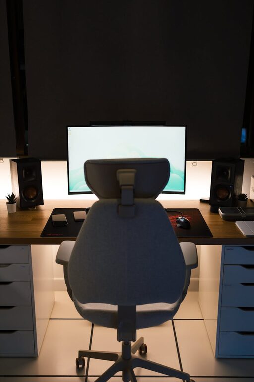 Creating a Comfortable and Productive Home Workspace: Essential Tips